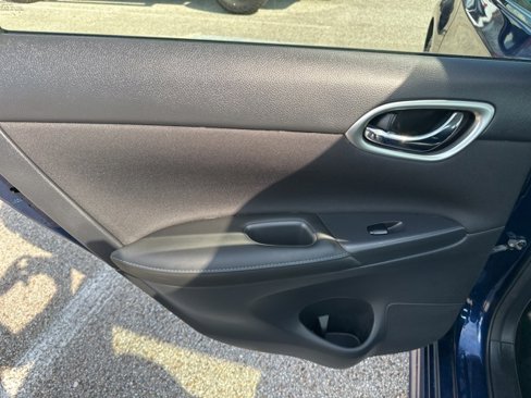 Used 2019 Nissan Sentra SR image 32