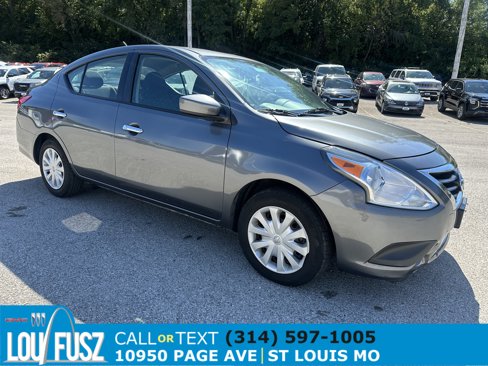 Used 2018 Nissan Versa SV image 1