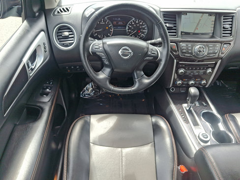 Used 2019 Nissan Pathfinder SL image 13