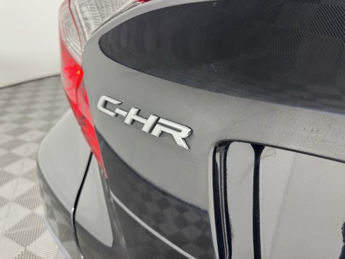 Used 2020 Toyota C-HR Limited image 13