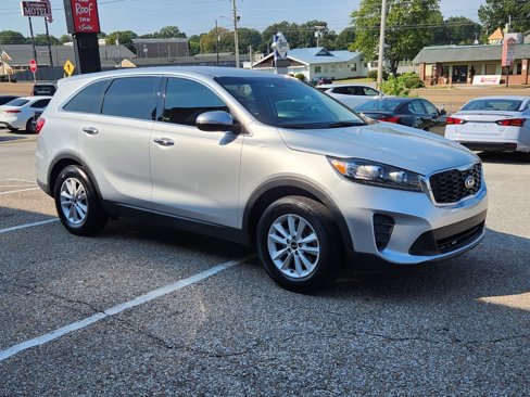 Used 2019 Kia Sorento L image 6