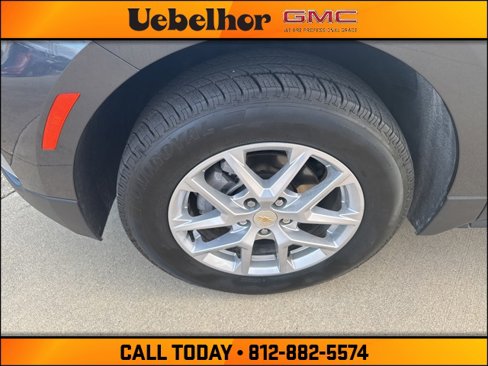 Certified 2023 Chevrolet Equinox LT w/ Driver Convenience Package image 14