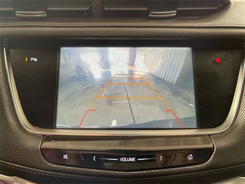 Used 2017 Cadillac XT5 Luxury w/ Driver Awareness Package image 17