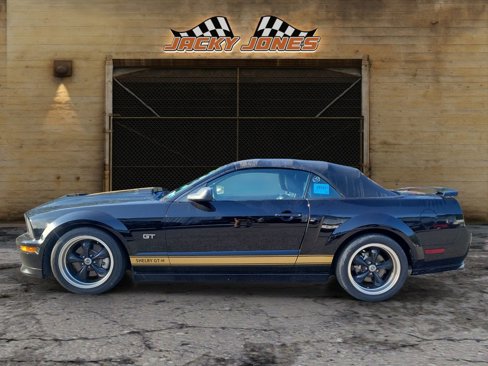 Used 2006 Ford Mustang GT image 2
