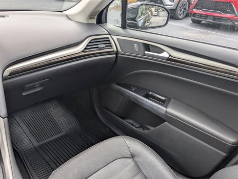 Used 2016 Ford Fusion SE w/ Equipment Group 202A image 16
