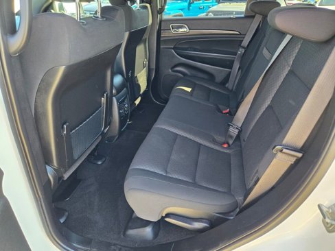 Certified 2021 Jeep Grand Cherokee Laredo image 16