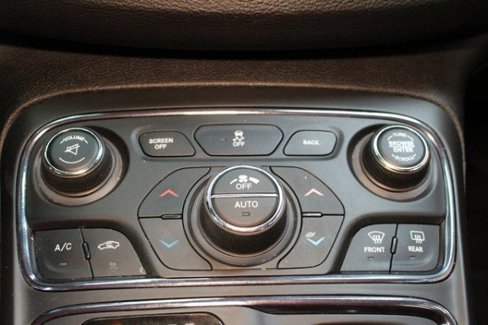 Used 2016 Chrysler 200 S image 24