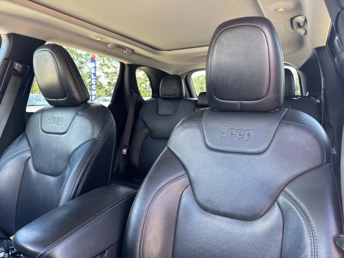 Certified 2022 Jeep Cherokee Limited image 20