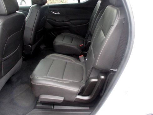 Used 2023 Chevrolet Traverse LT image 15