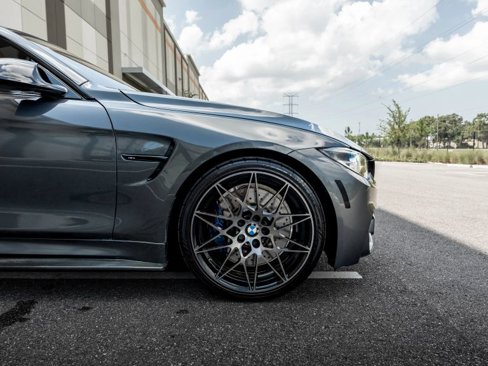 Used 2020 BMW M4 Coupe w/ Competition Package image 12