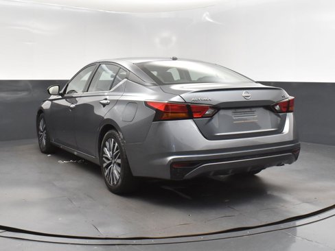 Used 2023 Nissan Altima 2.5 SV image 5