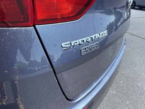 Used 2017 Kia Sportage LX image 7
