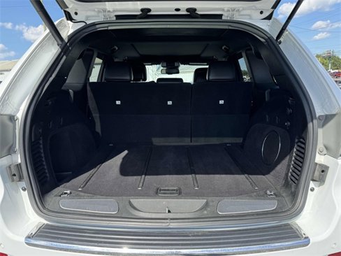 Used 2014 Jeep Grand Cherokee Overland w/ Advanced Technology Group image 17
