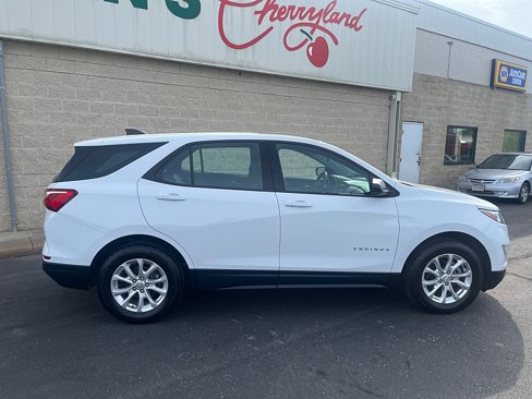 Used 2019 Chevrolet Equinox LS image 13