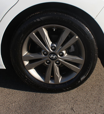 Used 2018 Hyundai Elantra SEL image 17