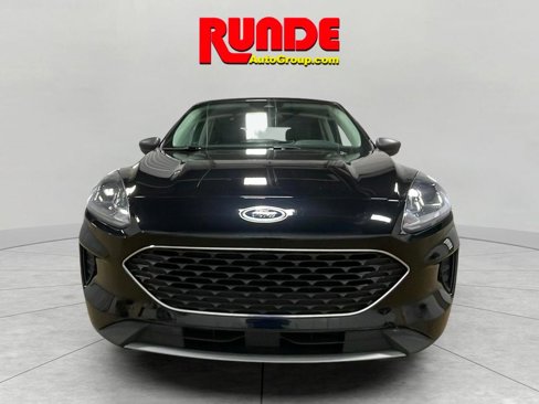 Used 2022 Ford Escape SE w/ Cold Weather Package image 2
