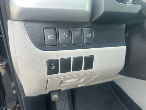 Used 2018 Toyota Highlander XLE image 8