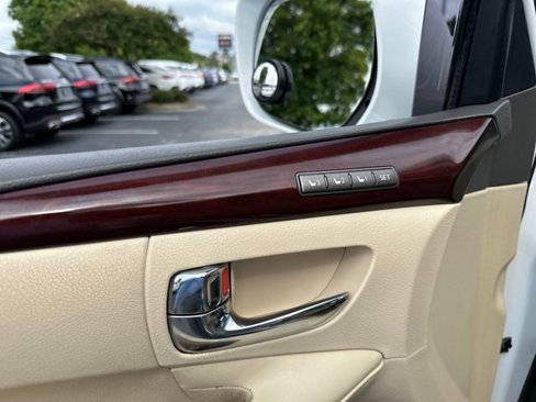 Used 2014 Lexus LX 570 4WD image 21