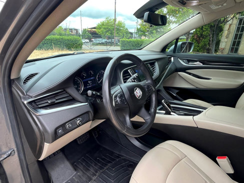 Used 2020 Buick Enclave Essence image 26