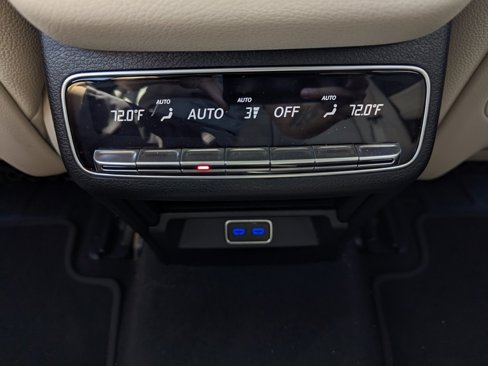 Used 2024 Mercedes-Benz GLE 450e 4MATIC image 18