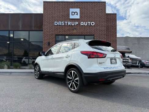 Used 2019 Nissan Rogue Sport SL w/ Premium Package image 20