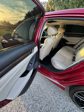 Used 2022 Honda Accord Touring image 11