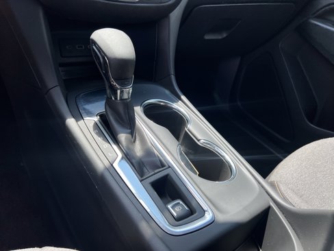 Used 2023 Chevrolet Equinox LT image 32