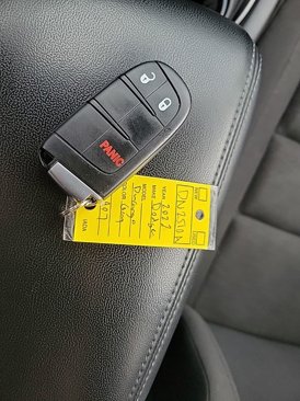 Used 2022 Dodge Durango SXT image 23