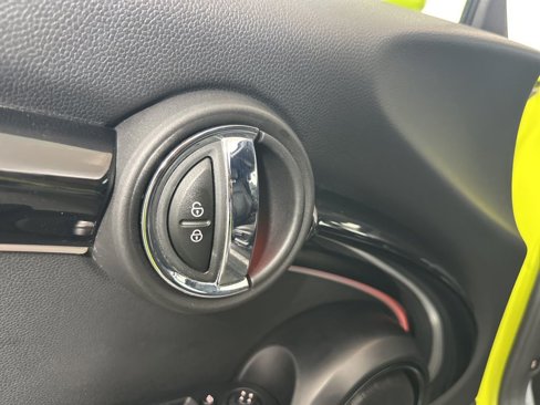 Certified 2022 MINI Cooper S image 22