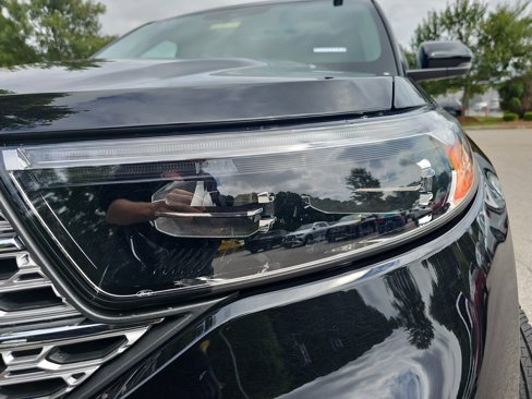 Used 2023 Ford Explorer Limited w/ Limited Technology Package image 34