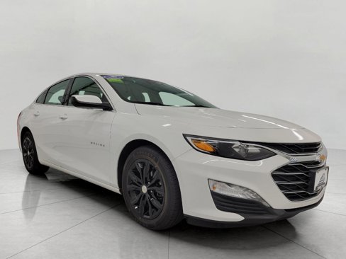 Used 2024 Chevrolet Malibu LT image 1