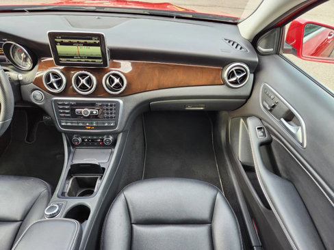 Used 2015 Mercedes-Benz GLA 250 4MATIC w/ Multimedia Package image 17