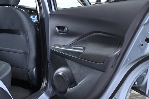Certified 2024 Nissan Kicks SV image 28