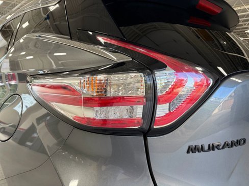 Used 2018 Nissan Murano SL w/ Midnight Edition Package image 9
