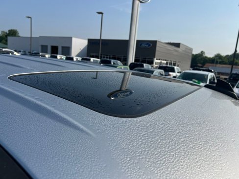 Used 2018 GMC Sierra 1500 SLT w/ SLT Premium Package image 11