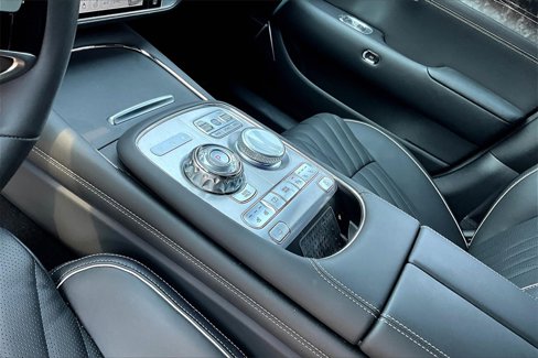 Used 2024 Genesis G90 3.5T image 17