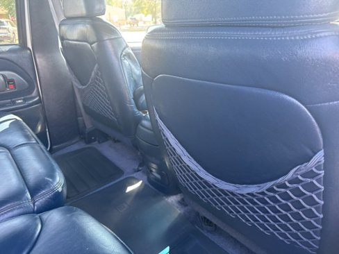 Used 1999 Chevrolet Suburban 2WD w/ Preferred Equipment Group 3 image 19