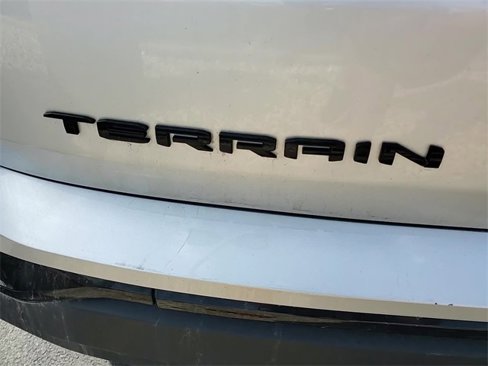 Used 2022 GMC Terrain SLE w/ Driver Convenience Package image 6