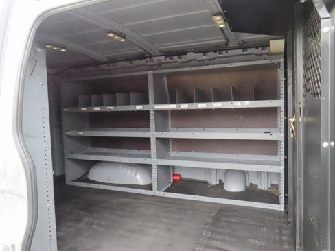 Used 2017 Chevrolet Express 2500 image 31