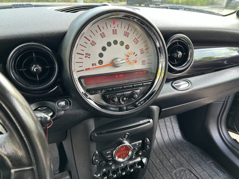 Used 2011 MINI Cooper S image 17