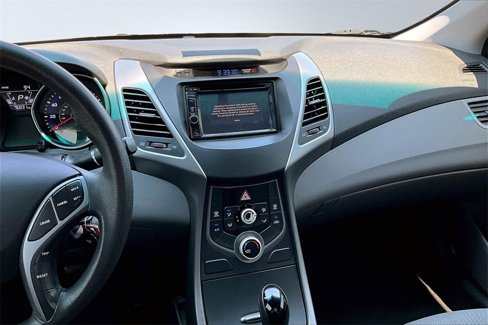 Used 2016 Hyundai Elantra SE image 6