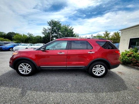 Used 2014 Ford Explorer XLT image 4