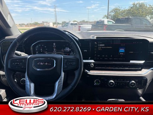 Used 2022 GMC Sierra 1500 SLT w/ SLT Premium Package image 11