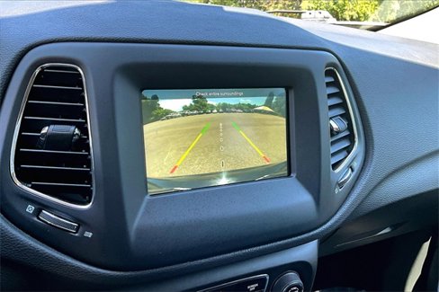 Used 2020 Jeep Compass Latitude image 14