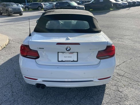 Used 2020 BMW 230i xDrive Convertible image 4