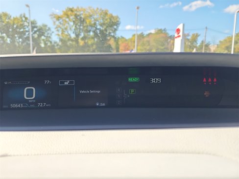 Used 2022 Toyota Prius Prime LE image 18