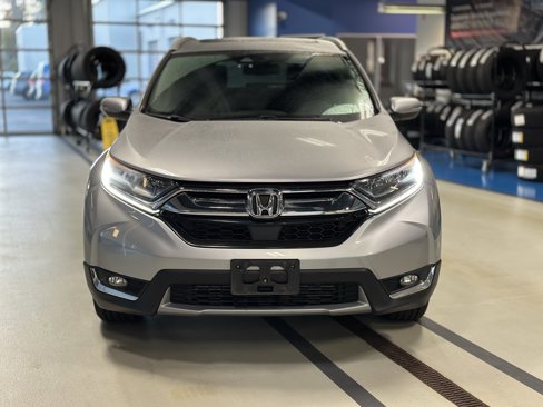 Used 2019 Honda CR-V Touring image 2