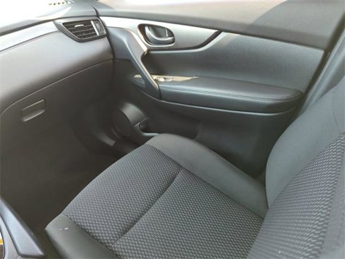 Certified 2021 Nissan Rogue Sport S image 22