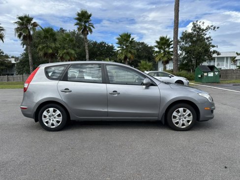 Used 2011 Hyundai Elantra GLS image 5