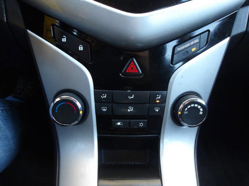 Used 2013 Chevrolet Cruze LT image 13